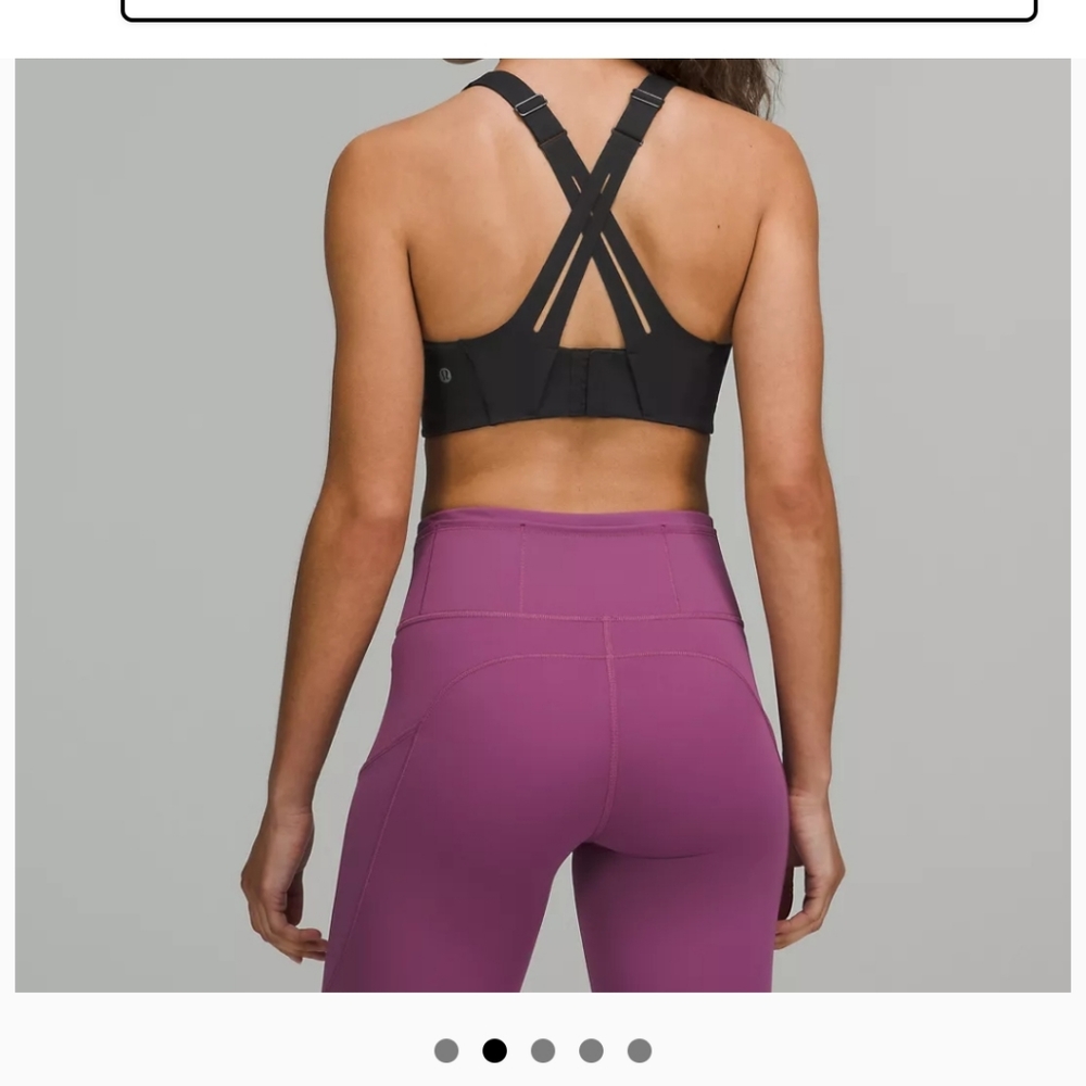 Lululemon sports bra